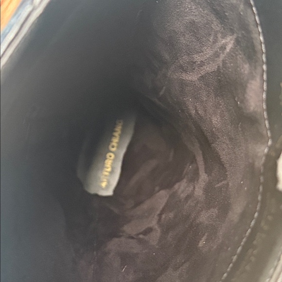 Arturo Chiang Black Quilted Fusco Boots /Size 9.5 - Picture 5 of 17